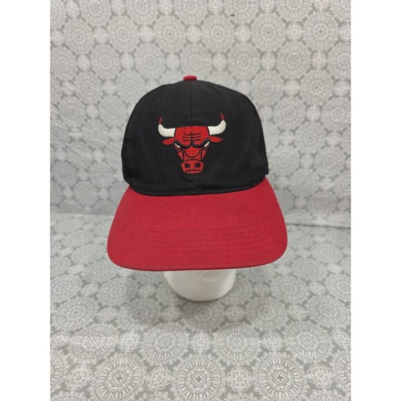 Chicago Bulls Nike Hat Cap Black Red Embroidered NBA Basketball Hook & loop - Picture 1 of 8